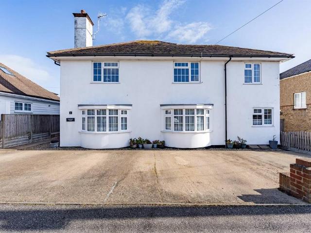 2 bedroom ground flat for sale