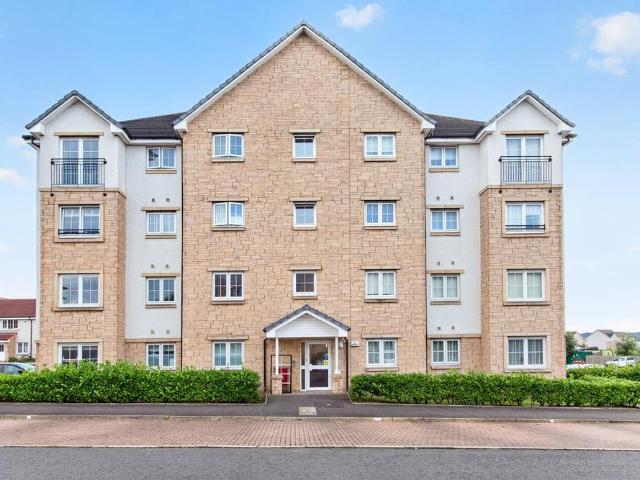 2 bedroom ground flat for sale