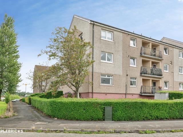 2 bedroom ground flat for sale