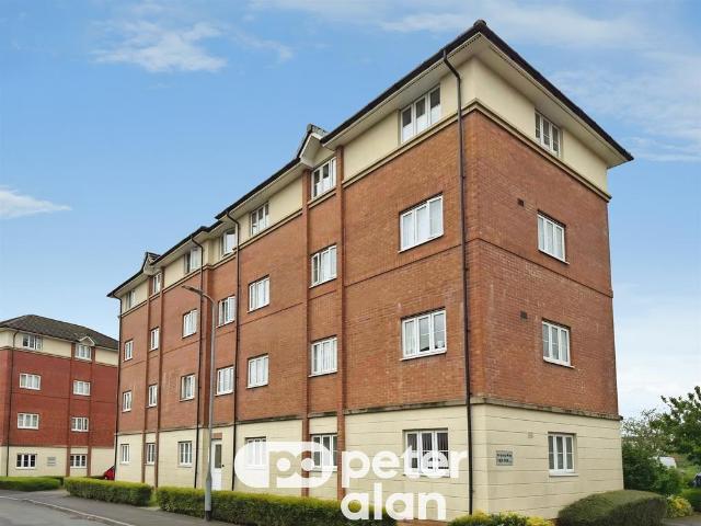 2 bedroom ground flat for sale