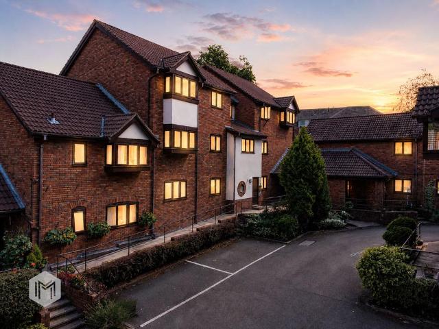 2 bedroom ground flat for sale