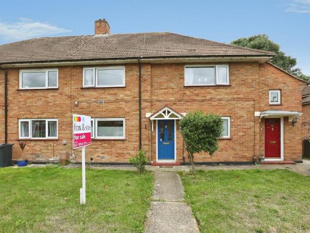 2 bedroom ground flat for sale