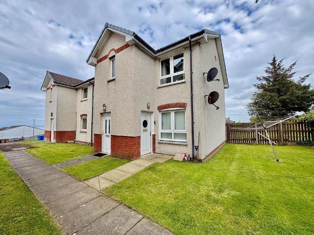 2 bedroom ground flat for sale