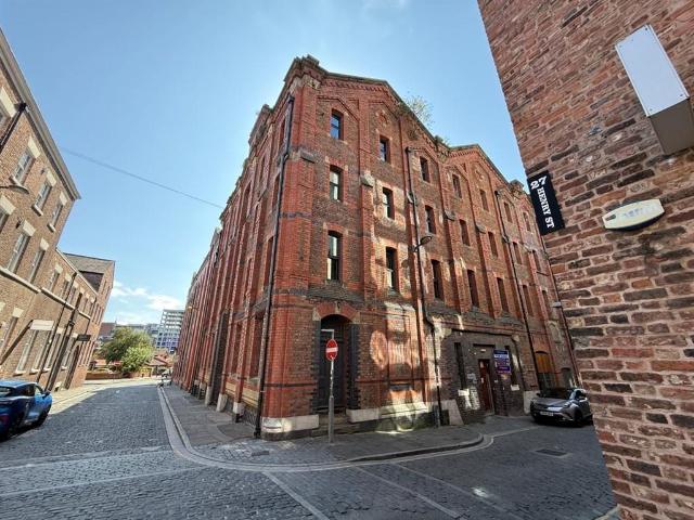 2 bedroom ground flat for sale