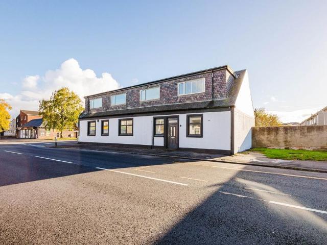2 bedroom ground flat for sale