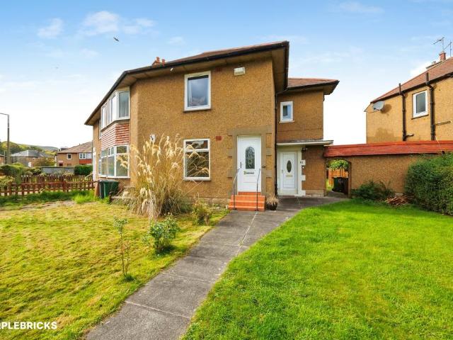 2 bedroom ground flat for sale