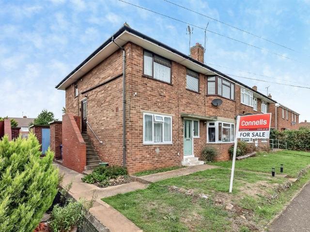 2 bedroom ground flat for sale