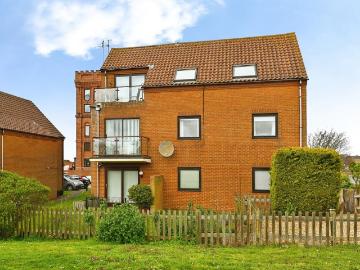 Hunstanton, Norfolk county, Isles of Scilly TR, Cornwall county, South West England