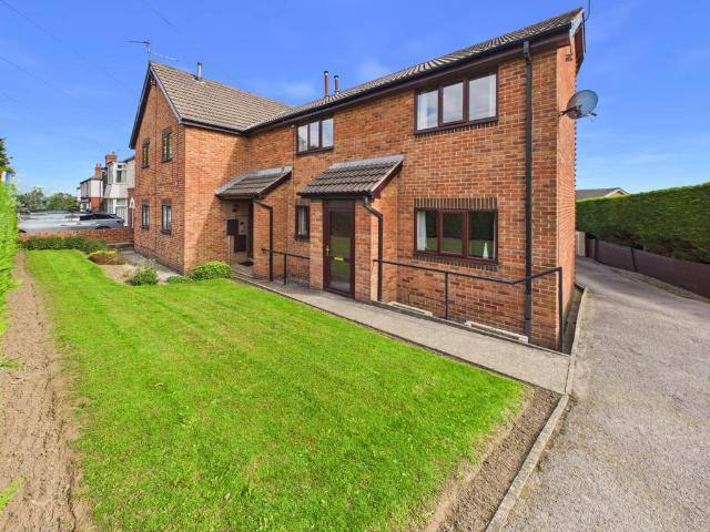 2 bedroom ground flat for sale