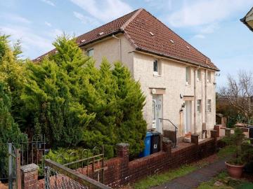 2 bedroom ground flat for sale