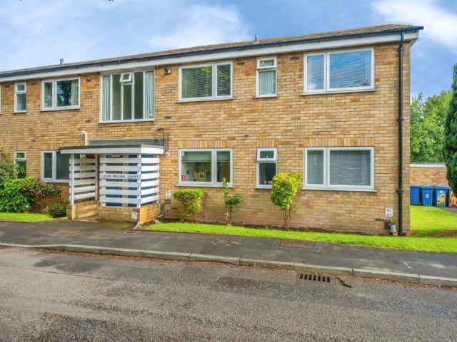 2 bedroom ground flat for sale