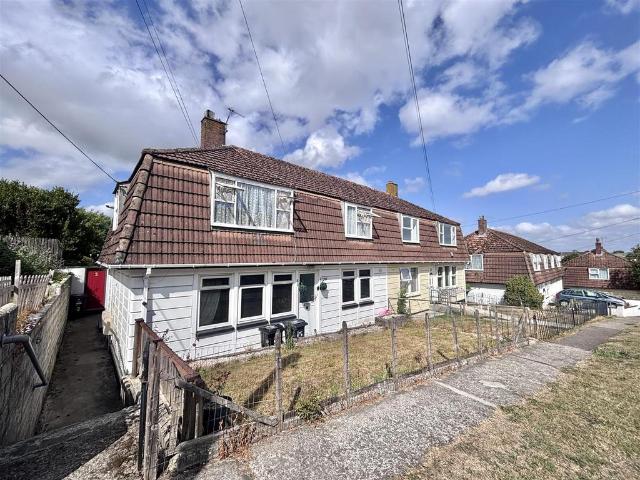 2 bedroom ground flat for sale