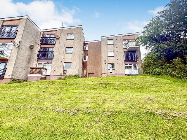 2 bedroom ground flat for sale