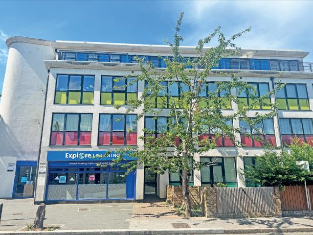 2 bedroom ground flat for sale