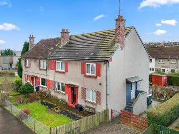 2 bedroom ground flat for sale