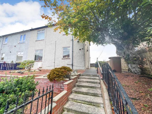 2 bedroom ground flat for sale