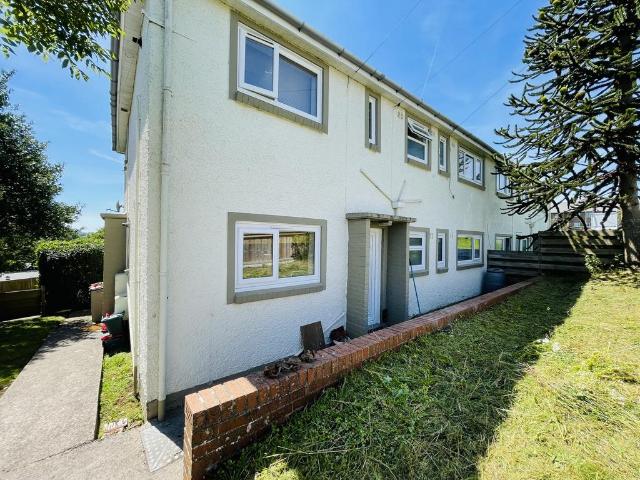 2 bedroom ground flat to rent