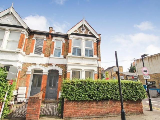 2 bedroom ground flat to rent