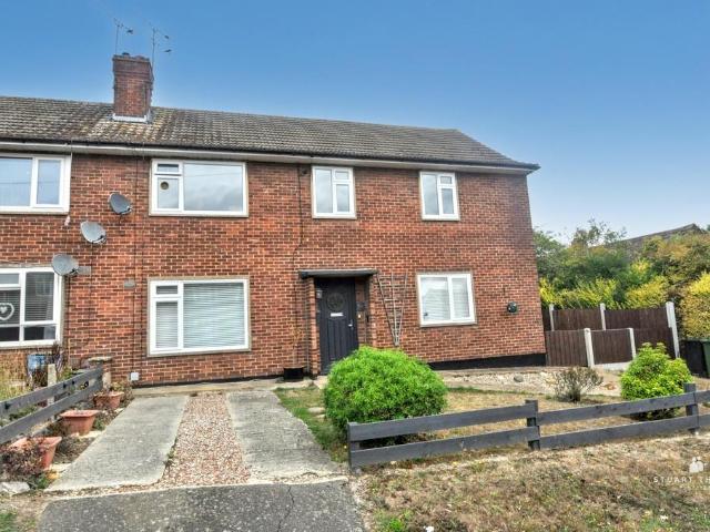 2 bedroom ground flat to rent