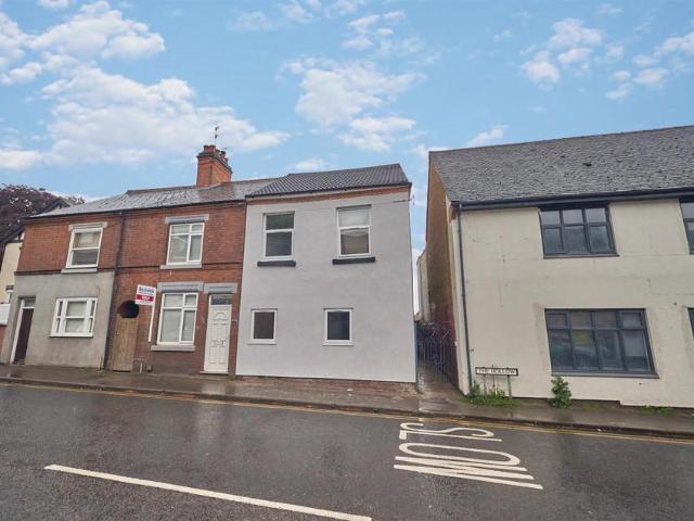 2 bedroom ground flat to rent