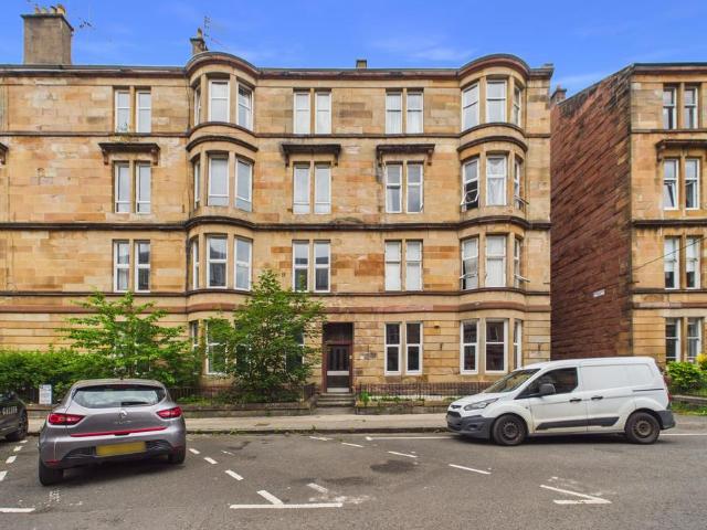2 bedroom ground flat to rent