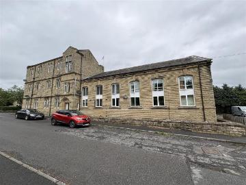 2 bedroom ground flat to rent