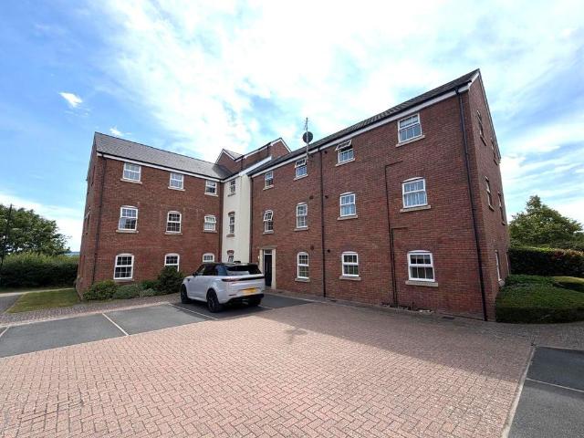 2 bedroom ground flat to rent