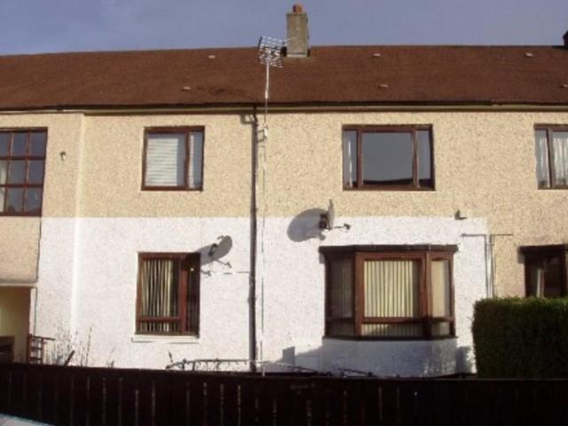 2 bedroom ground flat to rent