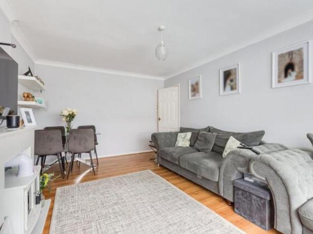 2 bedroom ground floor maisonette for sale in Gordon Road, Sidcup, DA15