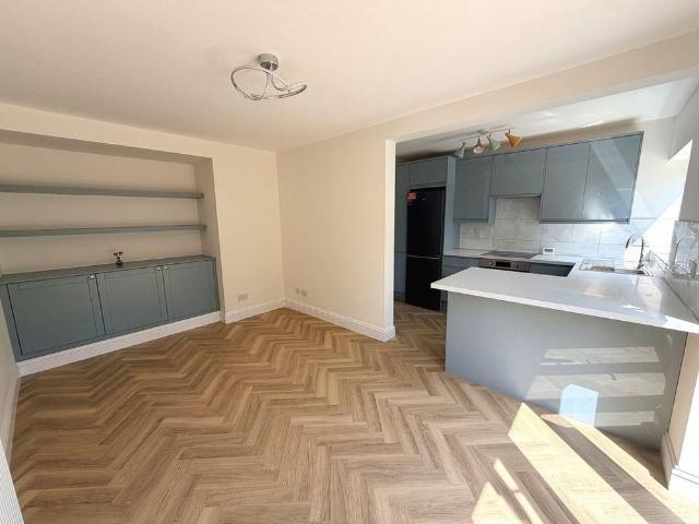 2 bedroom ground floor maisonette to rent