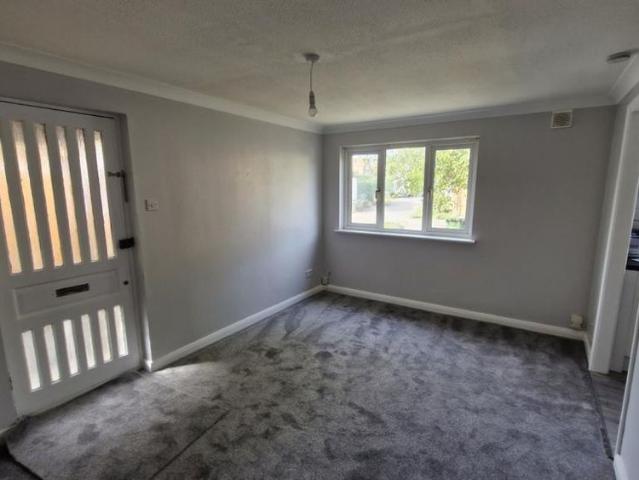 2 bedroom ground floor maisonette to rent