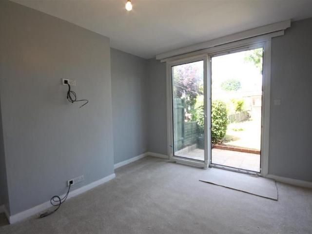 2 bedroom ground floor maisonette to rent