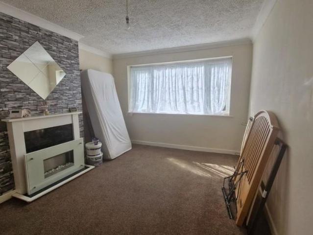 2 bedroom ground floor maisonette to rent