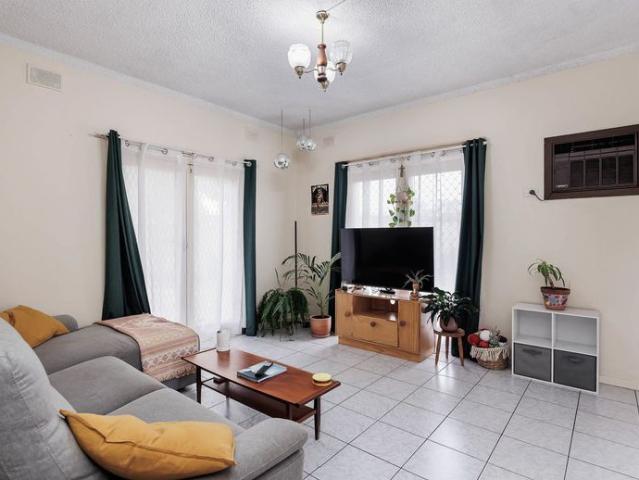 2 Bedroom Ground Floor Apartment