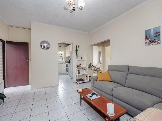 2 Bedroom Ground Floor Apartment
