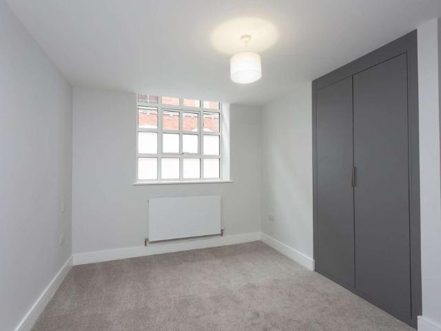 2 bedroom ground floor apartment in York city centre