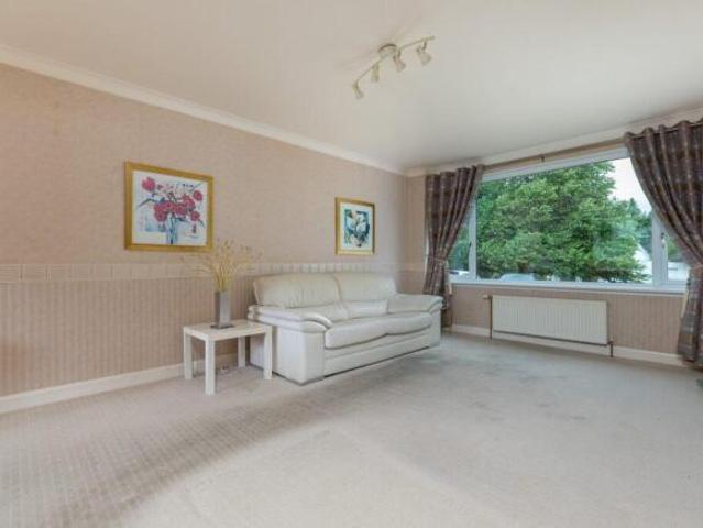 2 bedroom ground floor flat for sale in Castleton Drive, Newton Mearns, G77