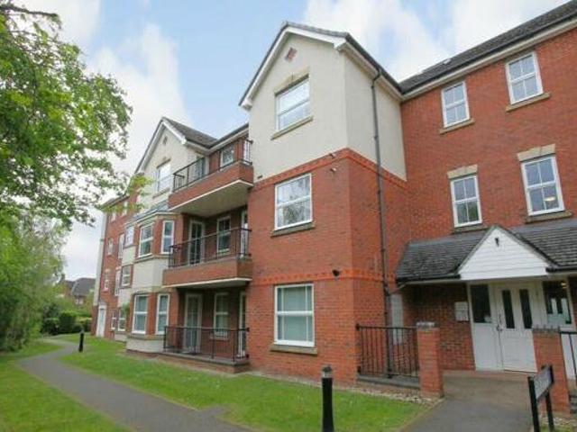 2 Bedroom Ground Floor Flat For Sale In Amblecote, Stourbridge