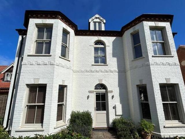 2 Bedroom Ground Floor Flat For Sale In Blakeney