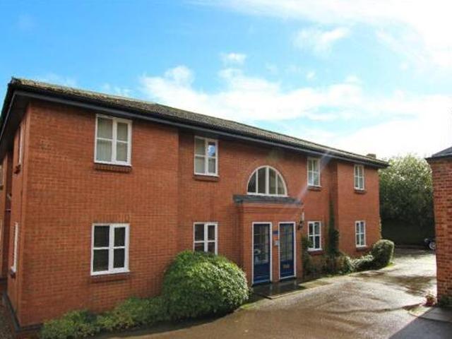2 Bedroom Ground Floor Flat For Sale In Wellingborough, Northamptonshire