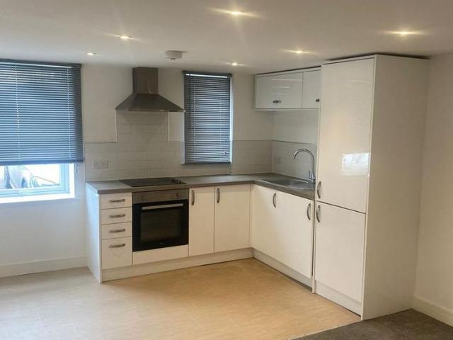 2 bedroom ground floor flat to rent
