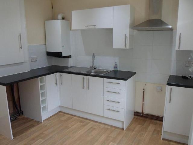 2 bedroom ground floor flat to rent