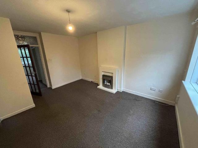 2 bedroom ground floor flat to rent