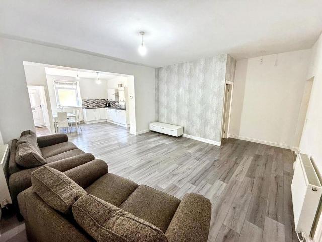 2 bedroom ground floor flat to rent