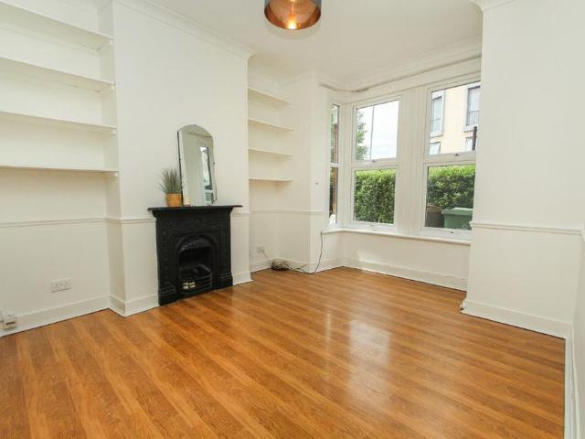 2 bedroom ground floor flat to rent