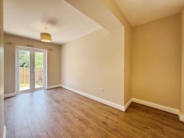 2 bedroom ground floor flat to rent