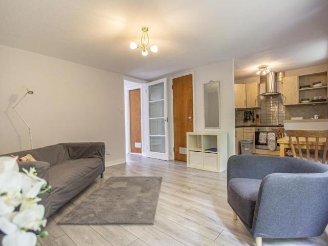 2 bedroom ground floor flat to rent