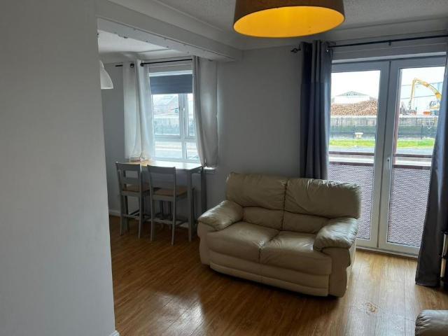 2 bedroom ground floor flat to rent
