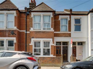 2 bedroom Ground floor flat to rent