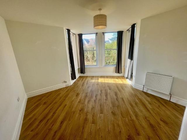 2 bedroom ground floor flat to rent